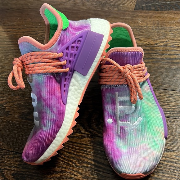 PHARRELL WILLIAMS ADIDAS/ PW Hu Holi NMD MC (Chalk Coral) - Picture 5 of 11